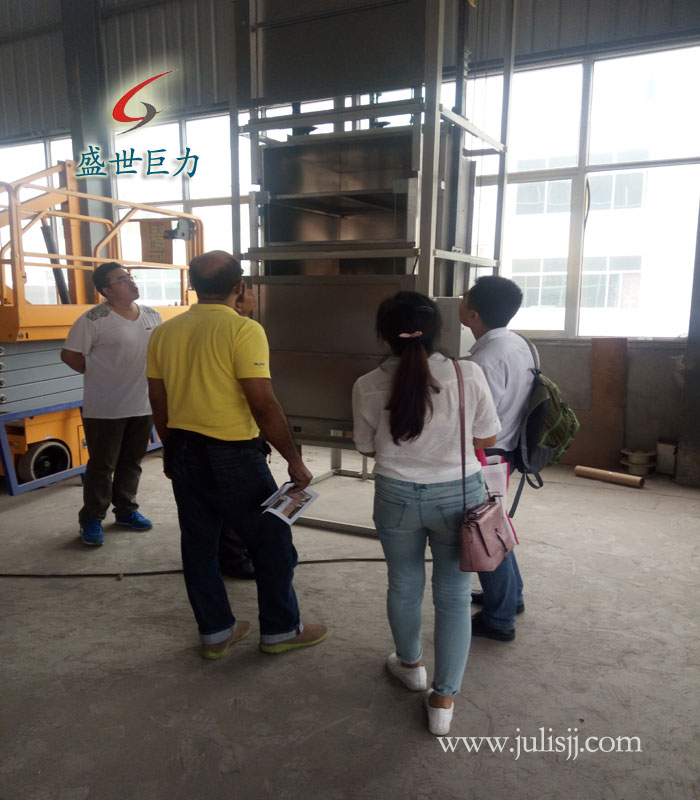 钢丝绳电动葫芦传菜机