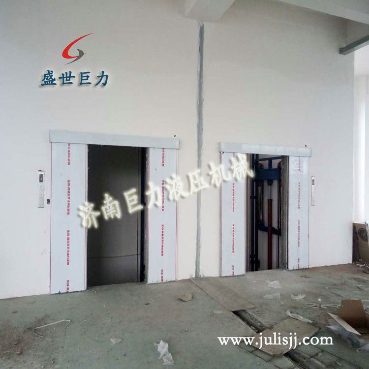 导轨式升降机不锈钢门