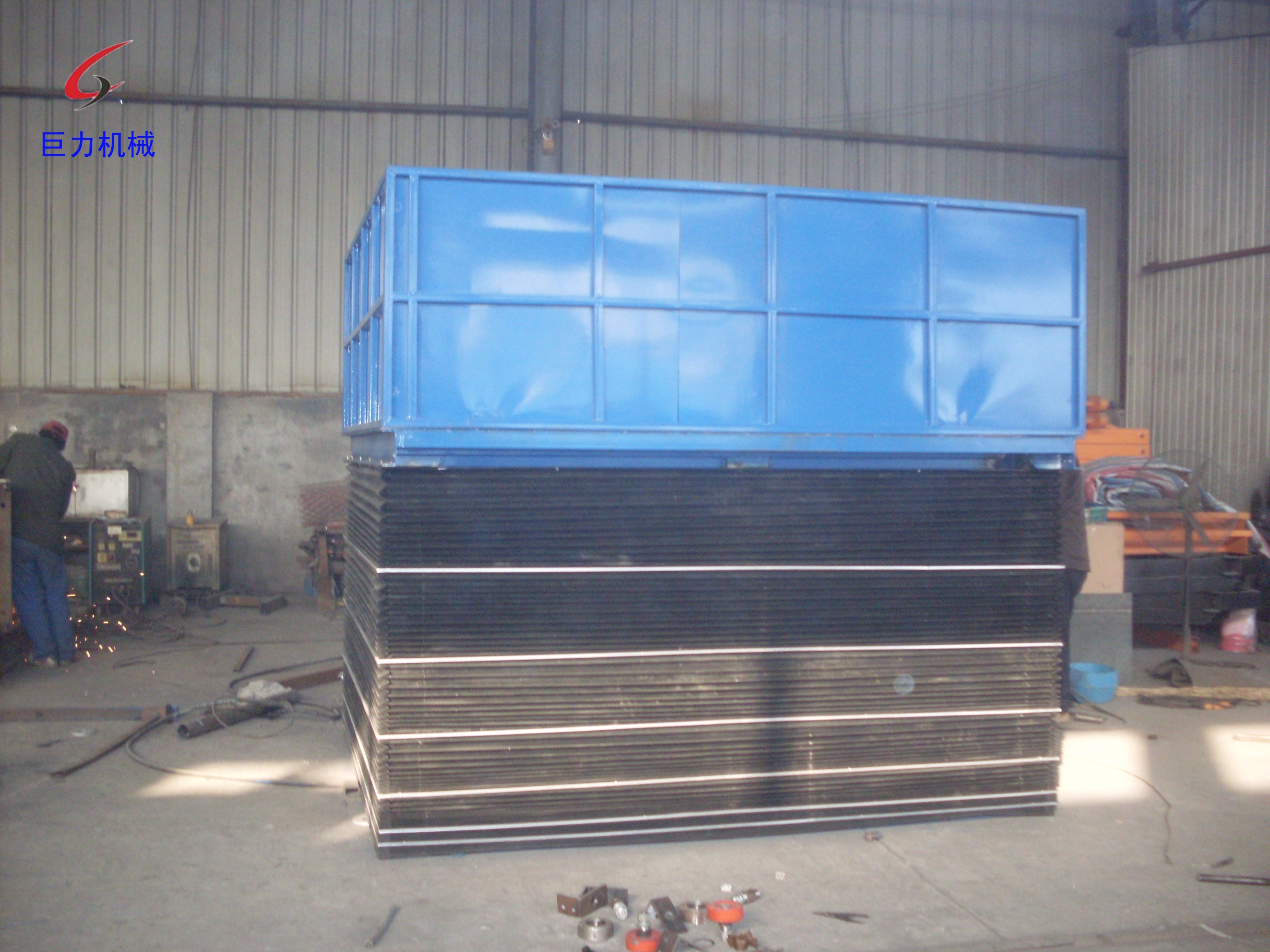 防尘液压升降平台